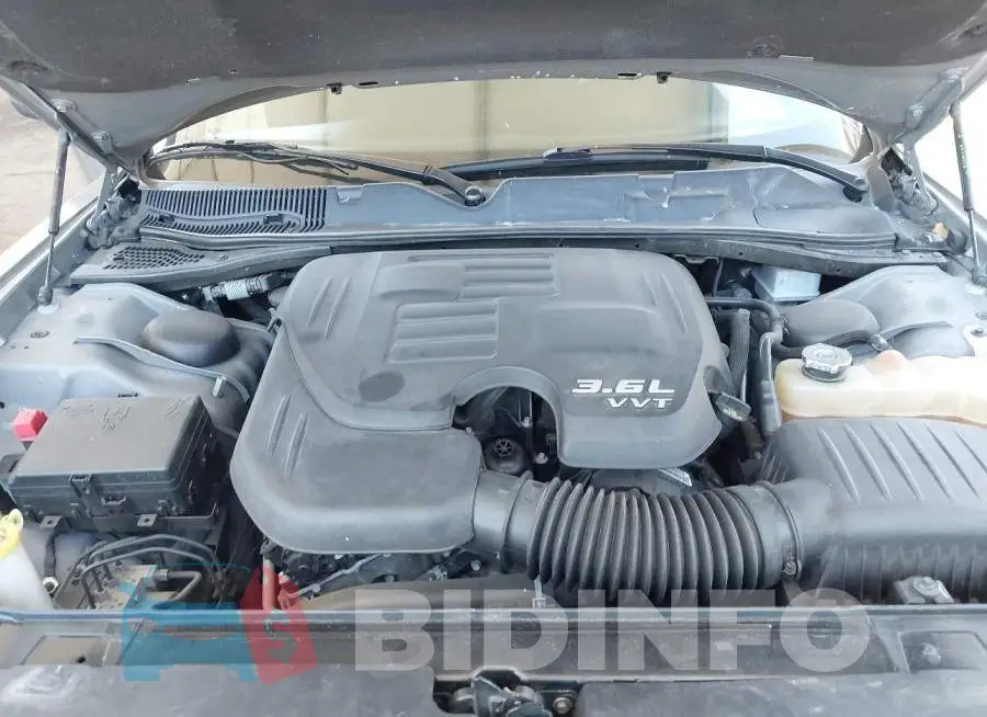 2C3CDZAG3KH670131 Photo# 10