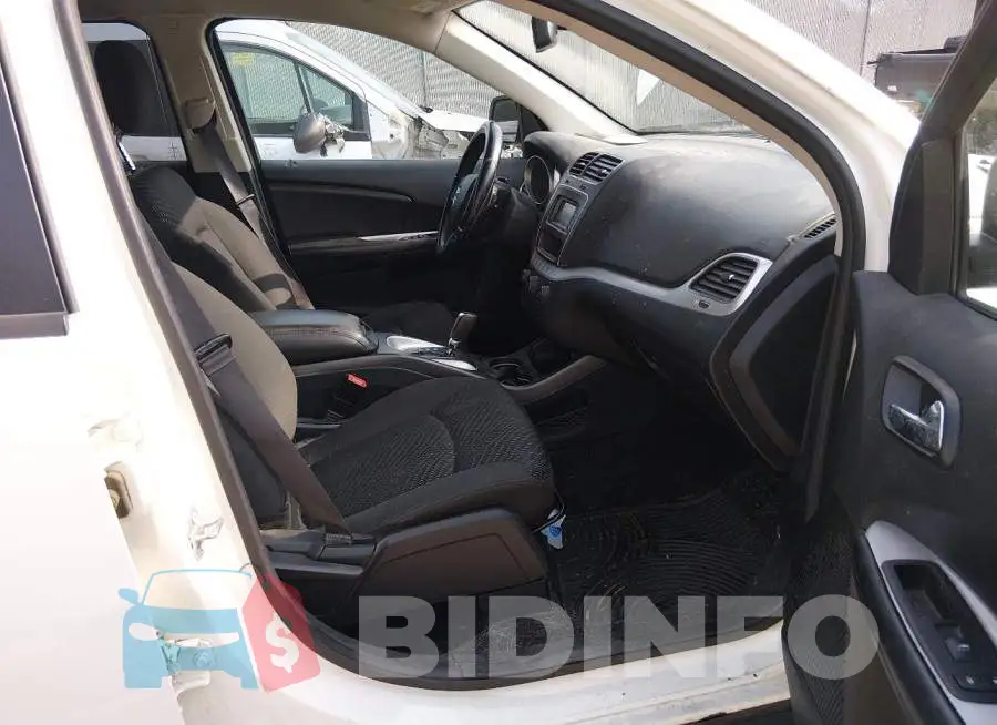 3C4PDCAB6JT439423 Photo# 5