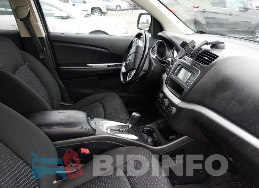 3C4PDCAB6LT237877 Photo# 5