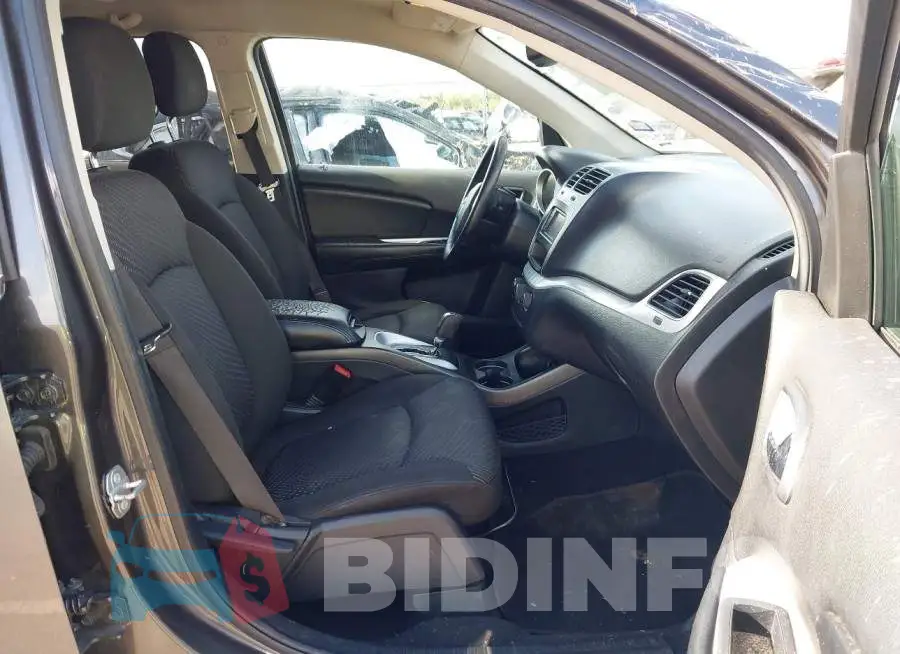 3C4PDCAB7LT272105 Photo# 5