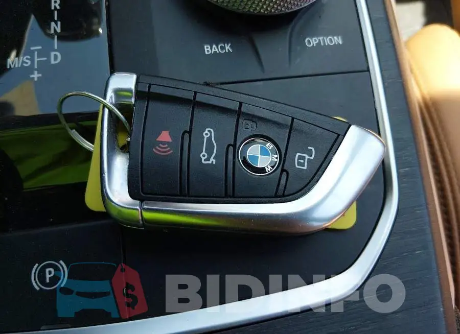 3MW5R7J01L8B11621 Photo# 11