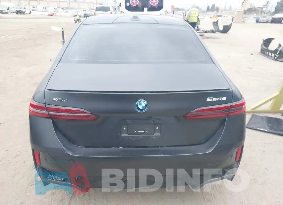 WBA13FK0XTCV83169 Photo# 17