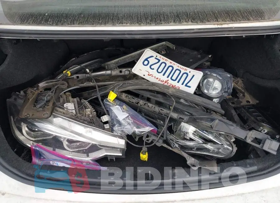 WBA8E9G56GNT86041 Photo# 12