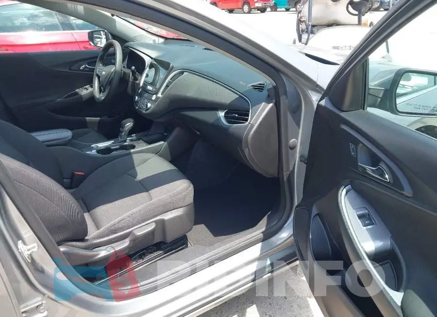 1G1ZD5ST9RF180257 Photo# 5