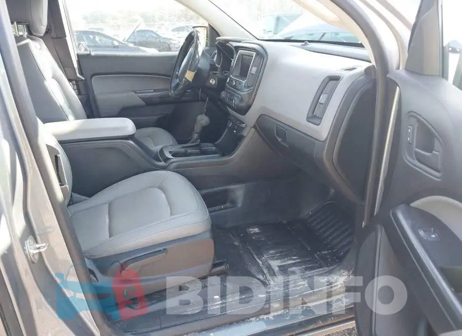 1GCHSBEA2M1129268 Photo# 5