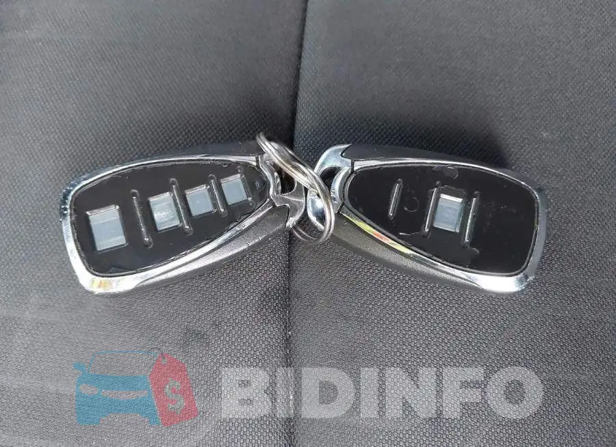 3GNCJLSB8KL191111 Photo# 11