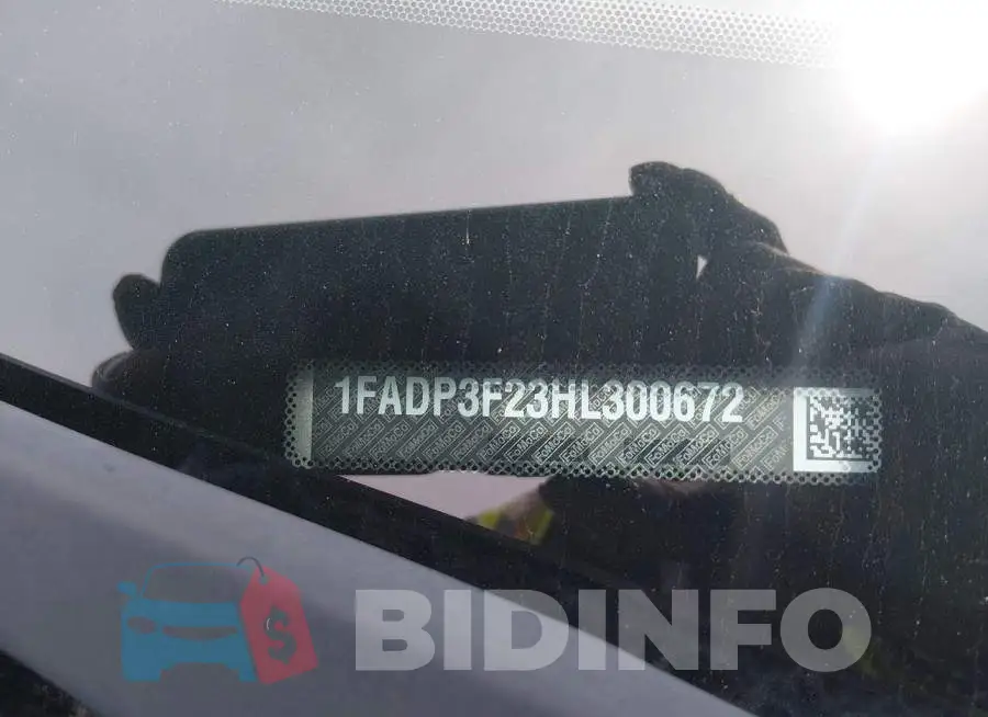 1FADP3F23HL300672 Photo# 9