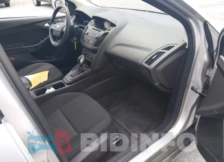 1FADP3F23HL300672 Photo# 5