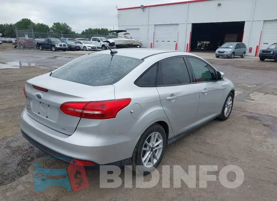 1FADP3F23JL308681 Photo# 4