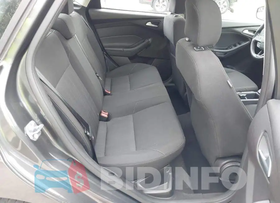 1FADP3FE4HL250617 Photo# 8
