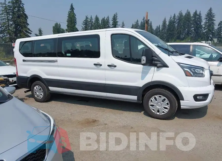 1FBAX2Y88PKB09010 Photo# 13