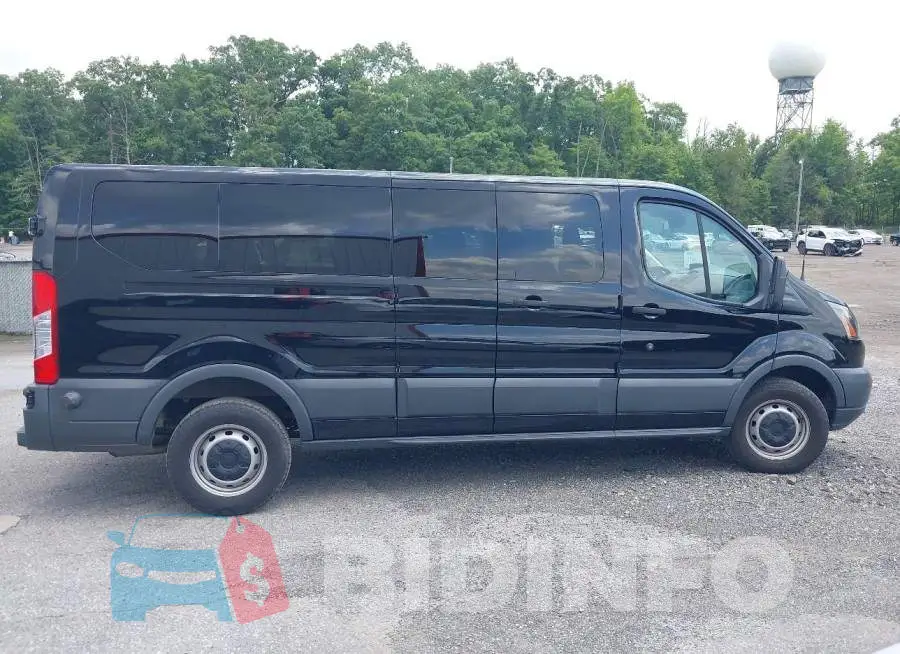 1FBZX2ZM1JKB42663 Photo# 18