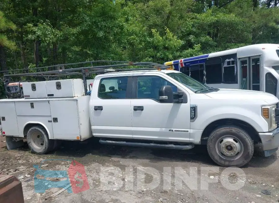 1FD8W3GT7JEC27608 Photo# 13