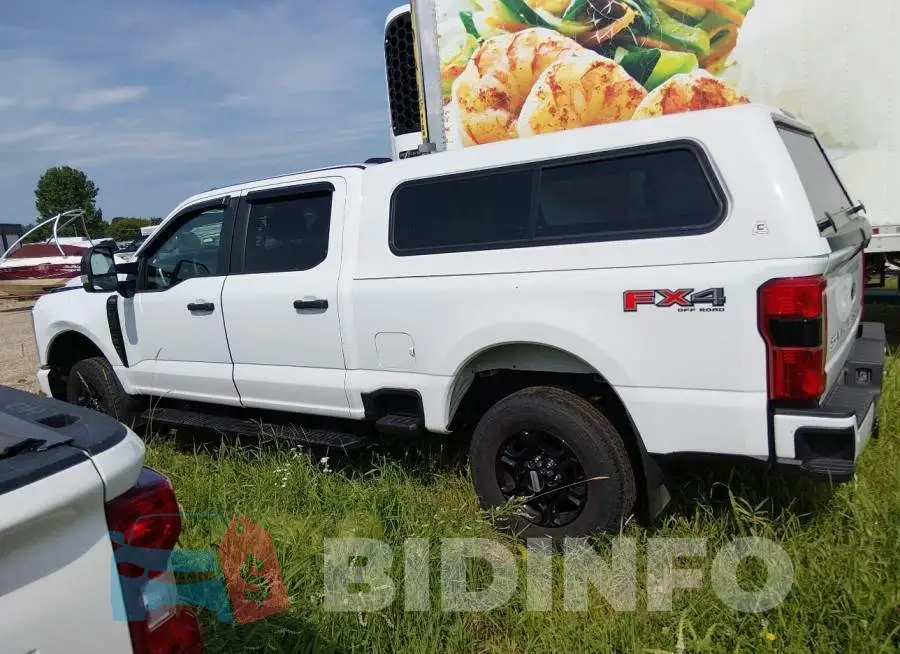 1FT8W2BA3PEE18780 Photo# 18
