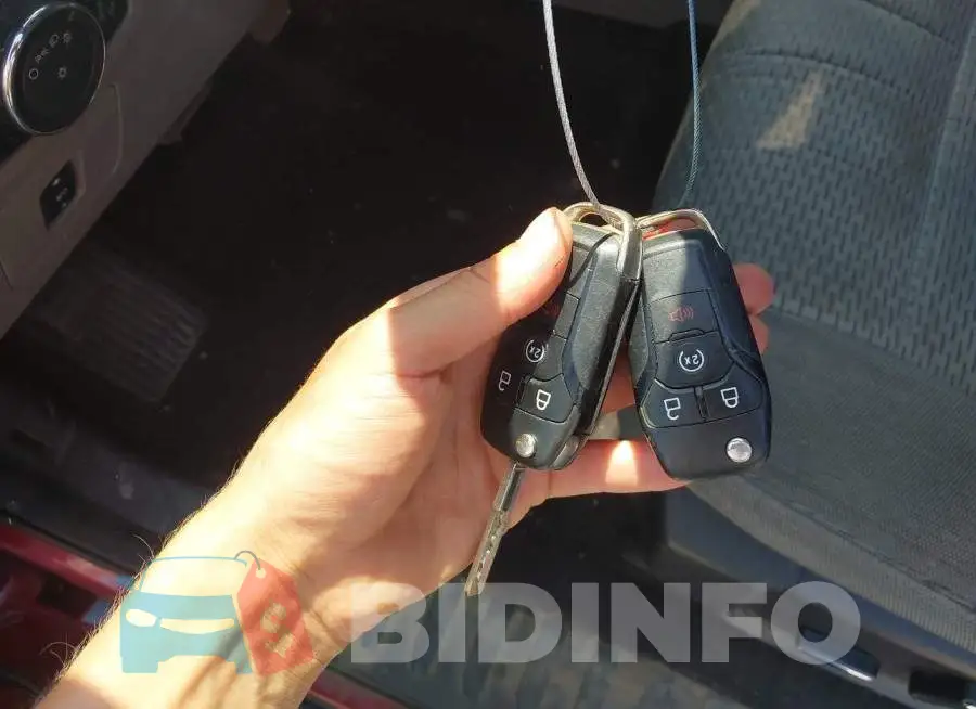 1FTEW1EGXGKE74049 Photo# 11