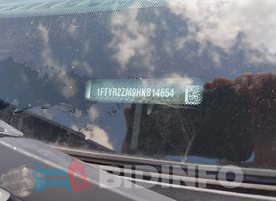 1FTYR2ZM9HKB14654 Photo# 9
