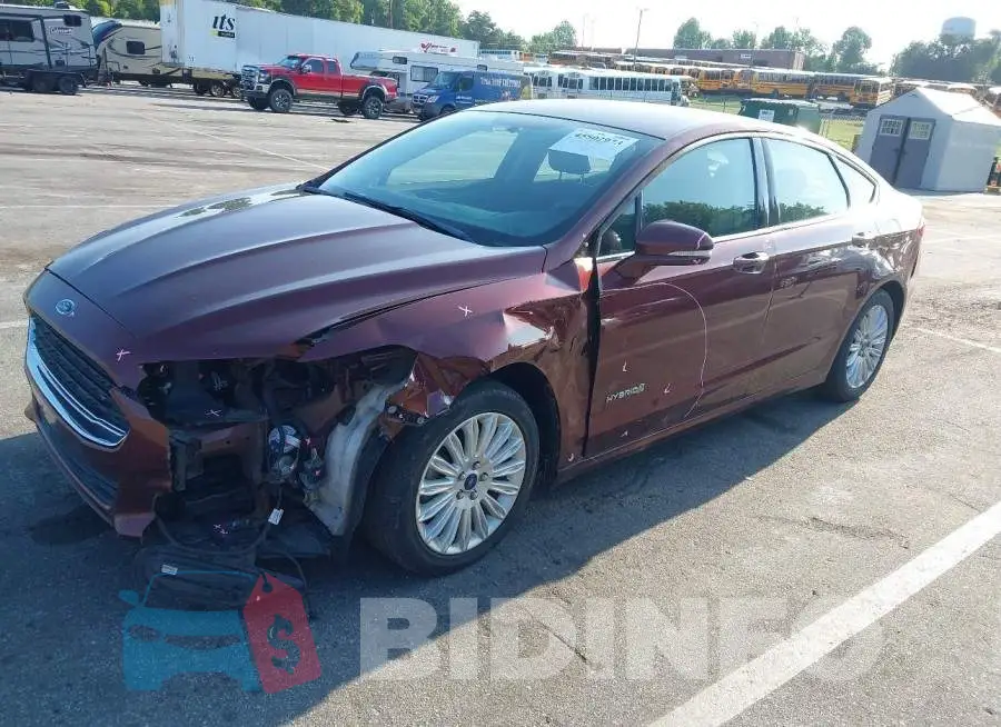 3FA6P0LU0GR350104 Photo# 2