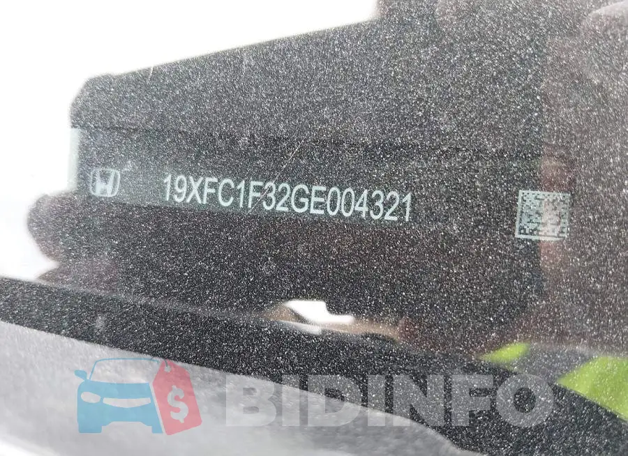 19XFC1F32GE004321 Photo# 9