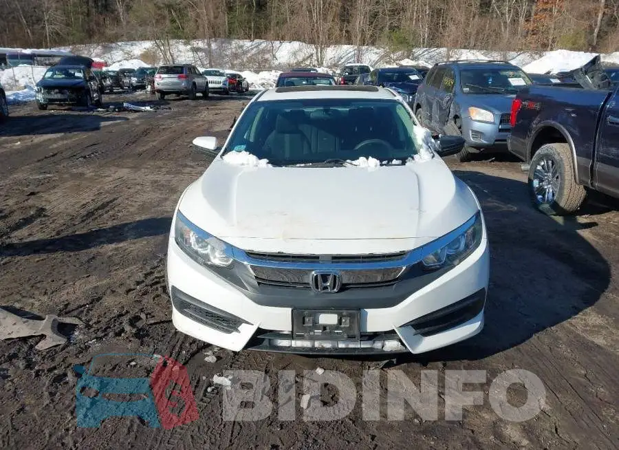 19XFC2F75HE220738 Photo# 13