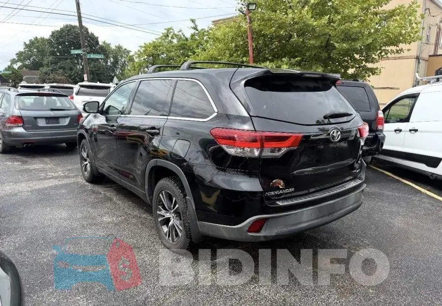 5TDBZRFH1JS883847 Photo# 3