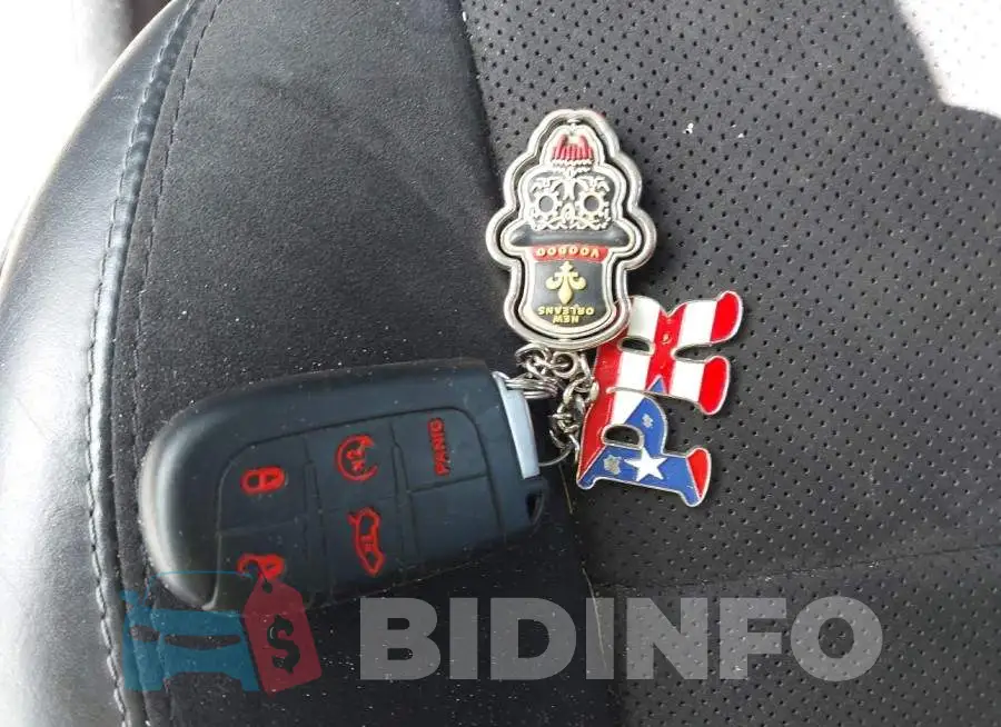 2C3CDZFJ2JH178855 Photo# 11