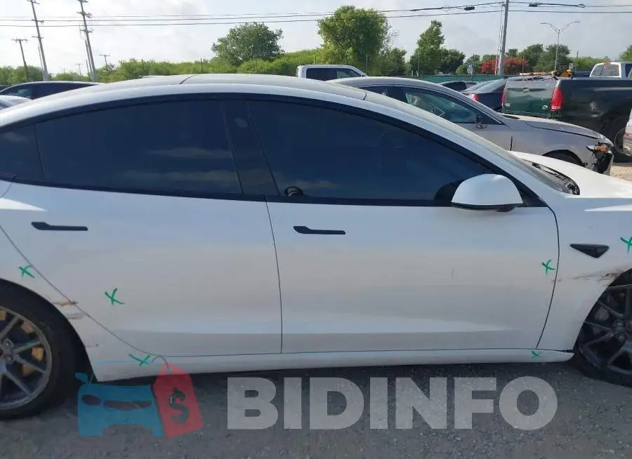 5YJ3E1EB8NF135041 Photo# 13