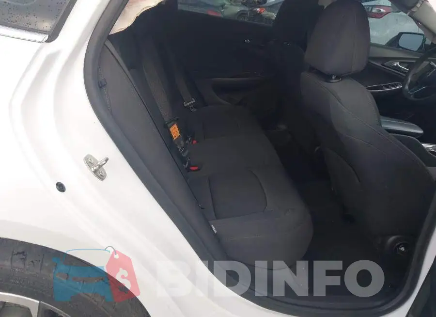 1G1ZD5ST3LF125083 Photo# 8