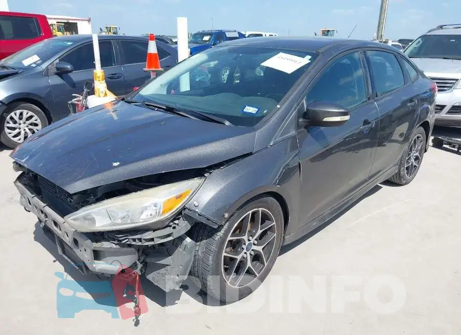 1FADP3F25GL215895 Photo# 2