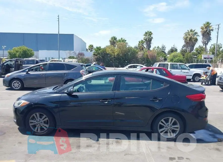 5NPD84LF1HH144060 Photo# 14