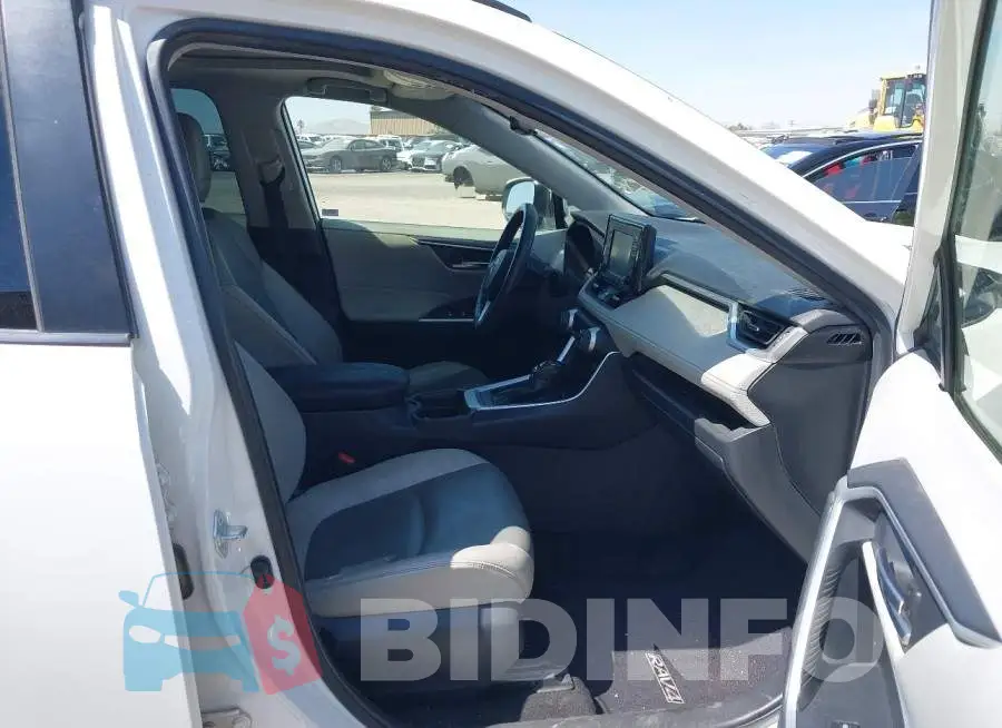 JTMC1RFV3LD517615 Photo# 5