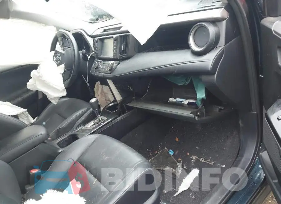 JTMDJREV0HD140304 Photo# 5