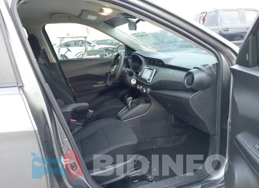 3N1CP5BV3RL530965 Photo# 5