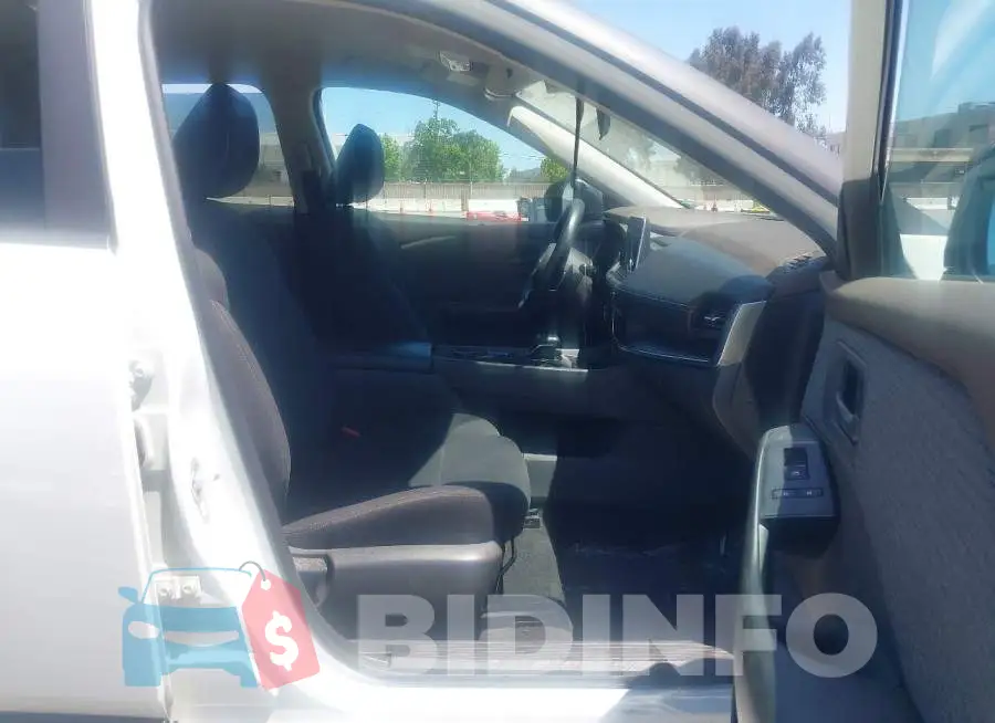 5N1BT3AB3PC795874 Photo# 5