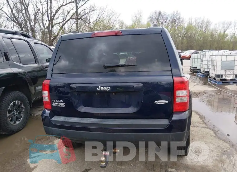 1C4NJRFB6GD782372 Photo# 17
