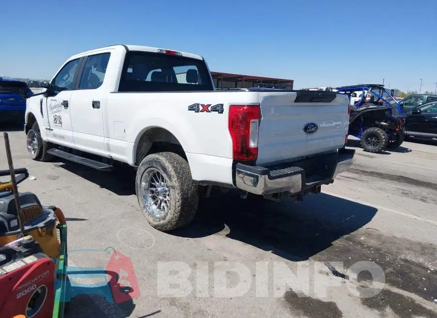 1FT7W2BT2KEF83144 Photo# 3