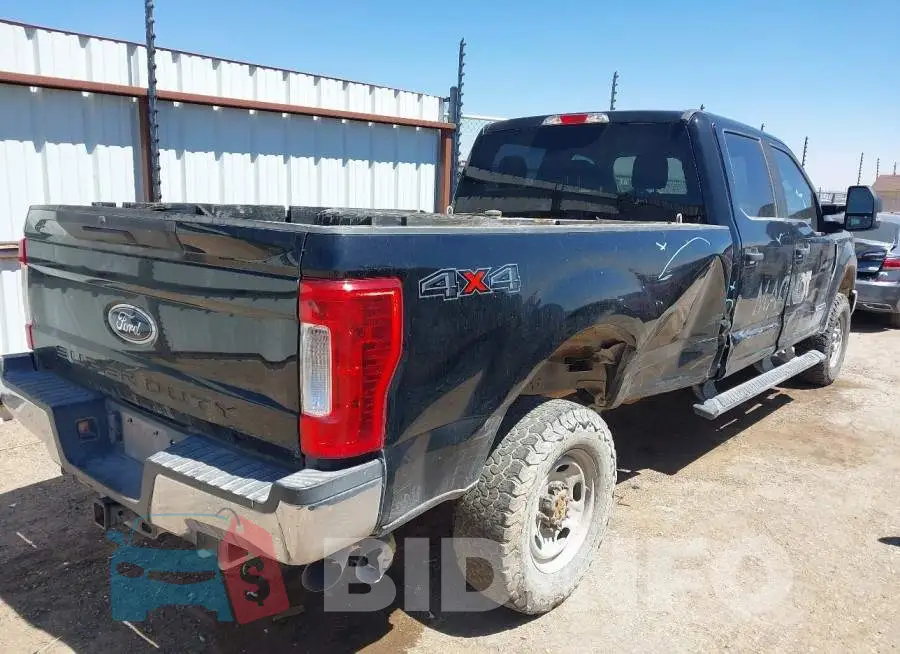 1FT7W2BT9JEB35255 Photo# 4
