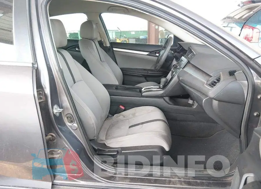 19XFC2F53HE075813 Photo# 5