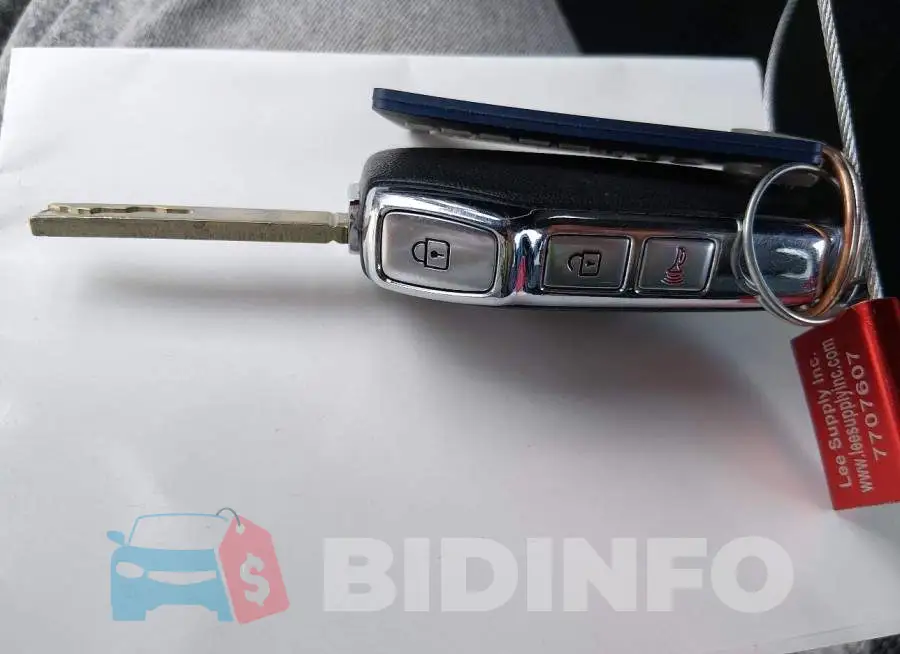 KNDEPCAA9M7080812 Photo# 11