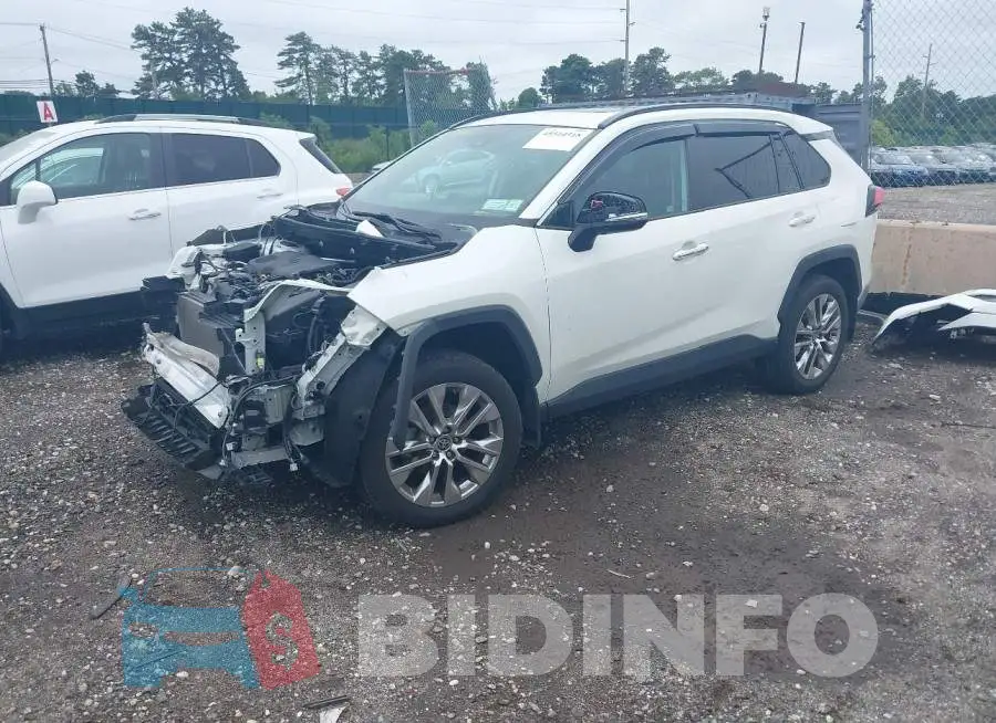2T3N1RFV6MW222019 Photo# 2