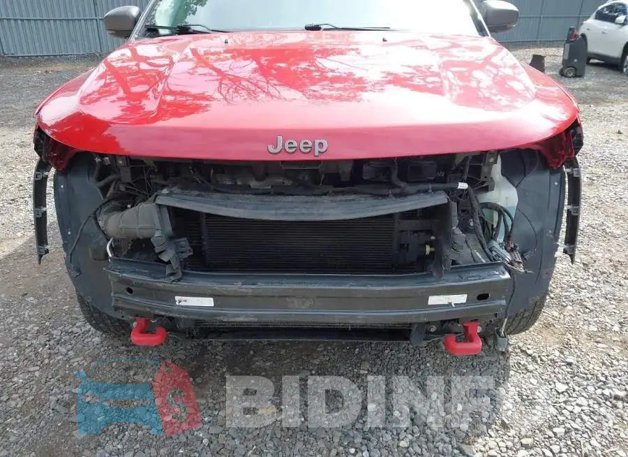 3C4NJDDB2LT220897 Photo# 6