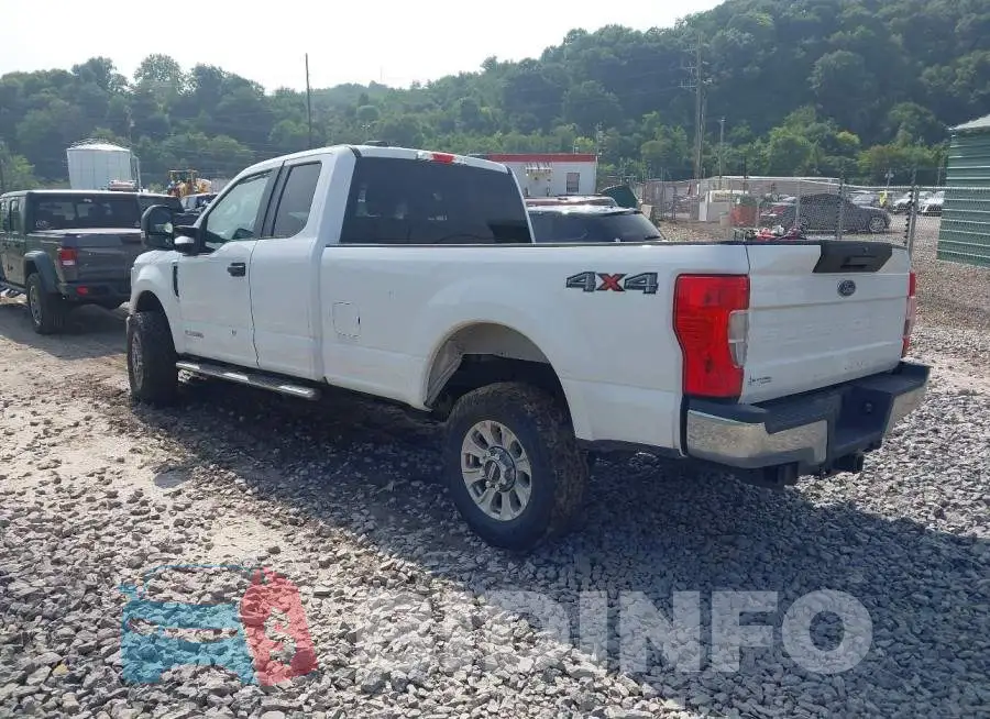 1FT7X2B68NEE78975 Photo# 3