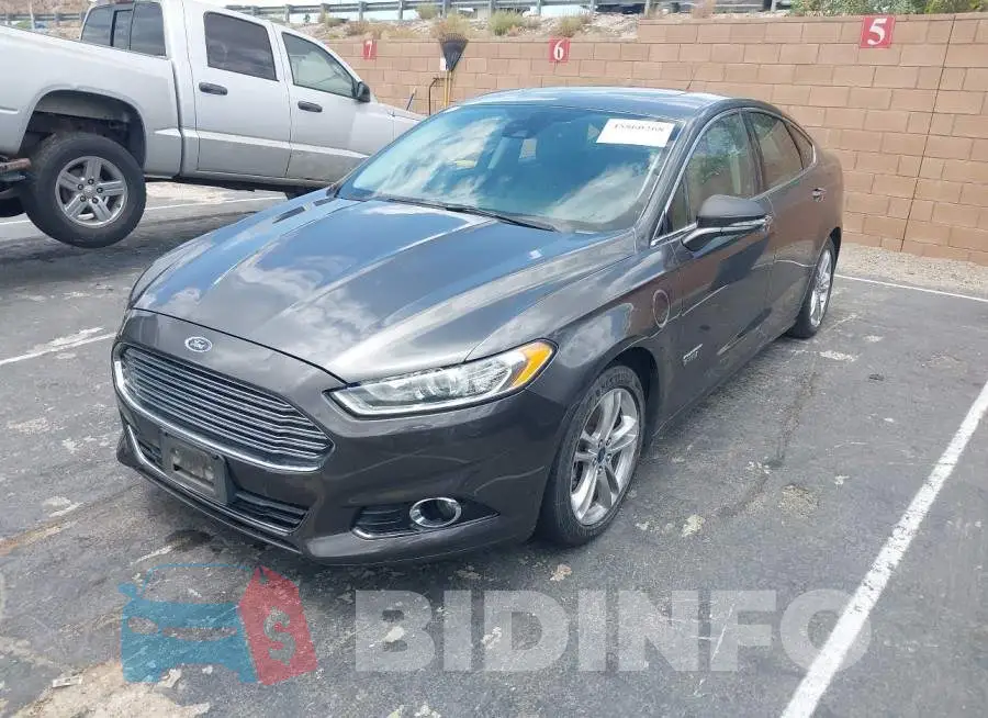 3FA6P0SU0GR123321 Photo# 2