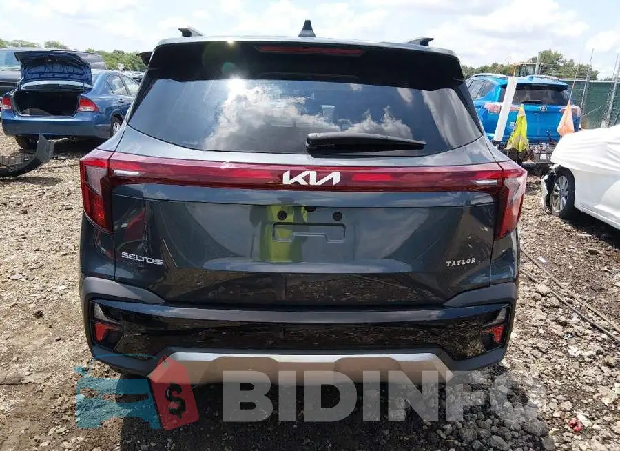 KNDER2AAXT7844136 Photo# 17