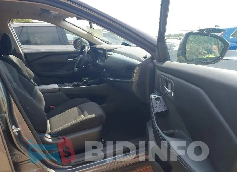 5N1BT3BA6RC673101 Photo# 5