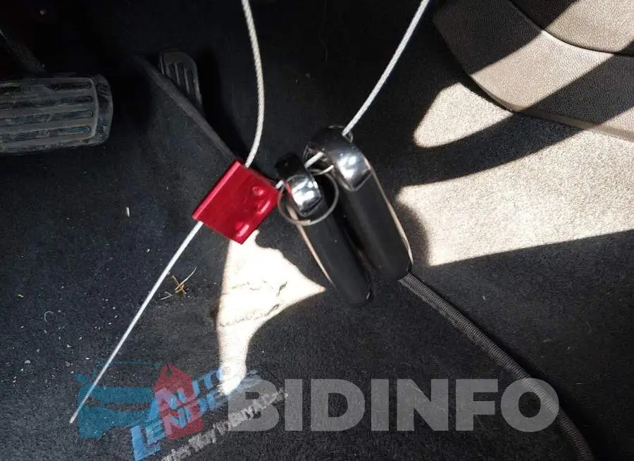 1G1FB1RX2H0141831 Photo# 11