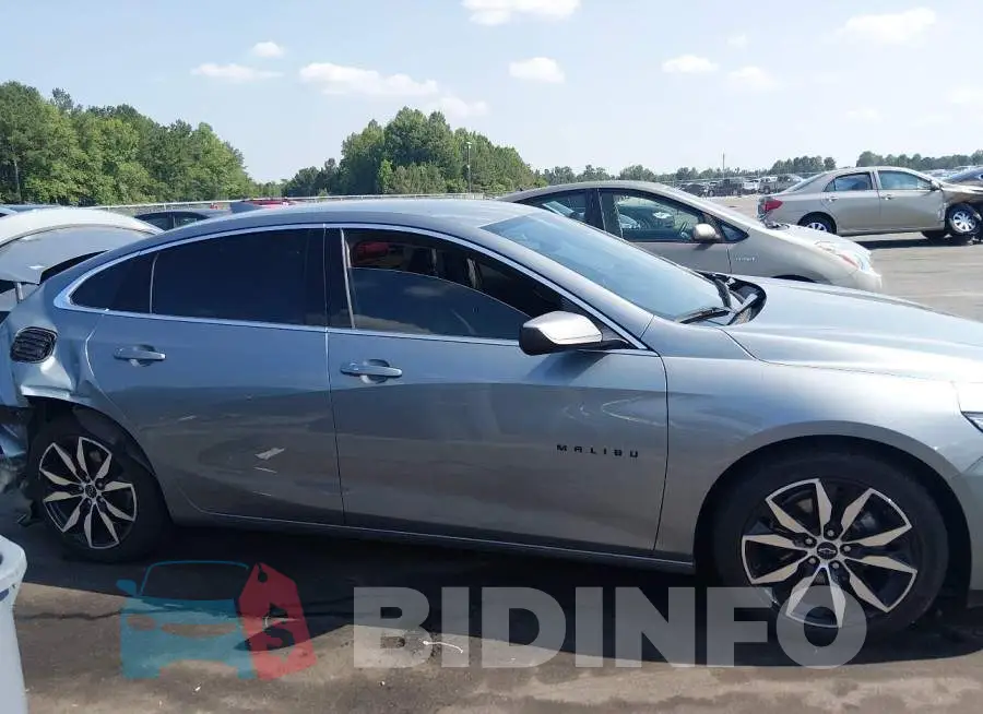 1G1ZG5ST2RF245165 Photo# 14
