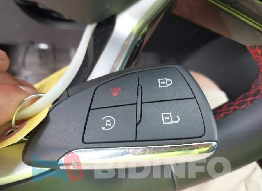 1GCPTDEKXR1146081 Photo# 11