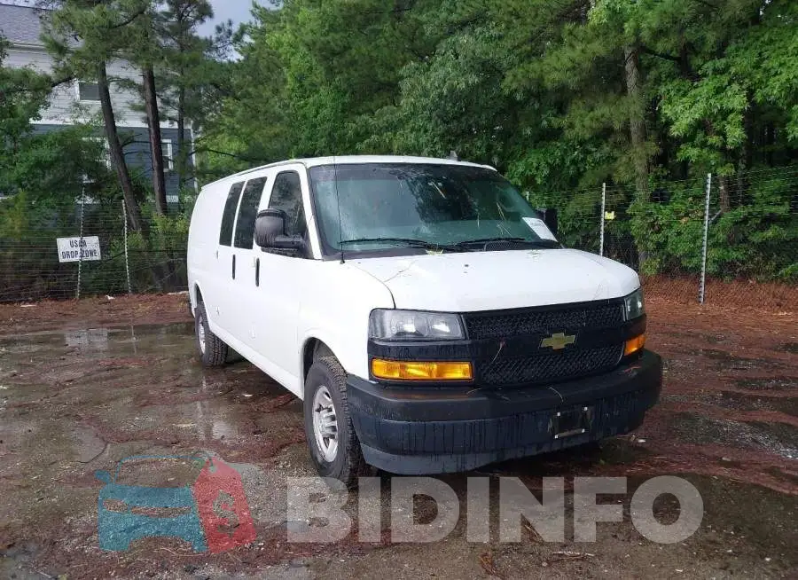 1GCZGHFG2J1218331 Photo# 1