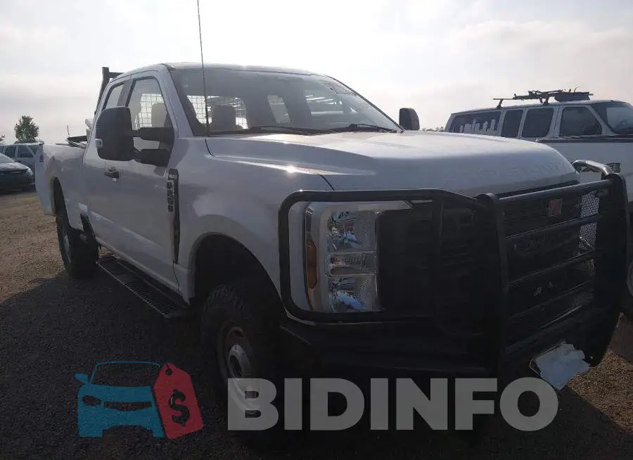 1FT7X2BA2REC22731 Photo# 1