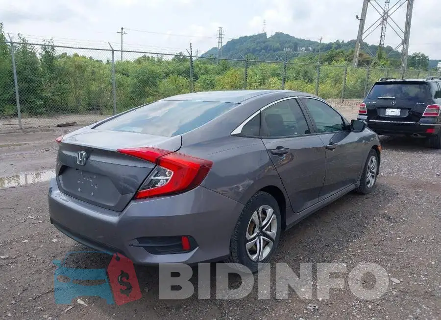 19XFC2F53HE075729 Photo# 4